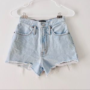 ABERCROMBIE & FITCH Natural Rise Jean Short